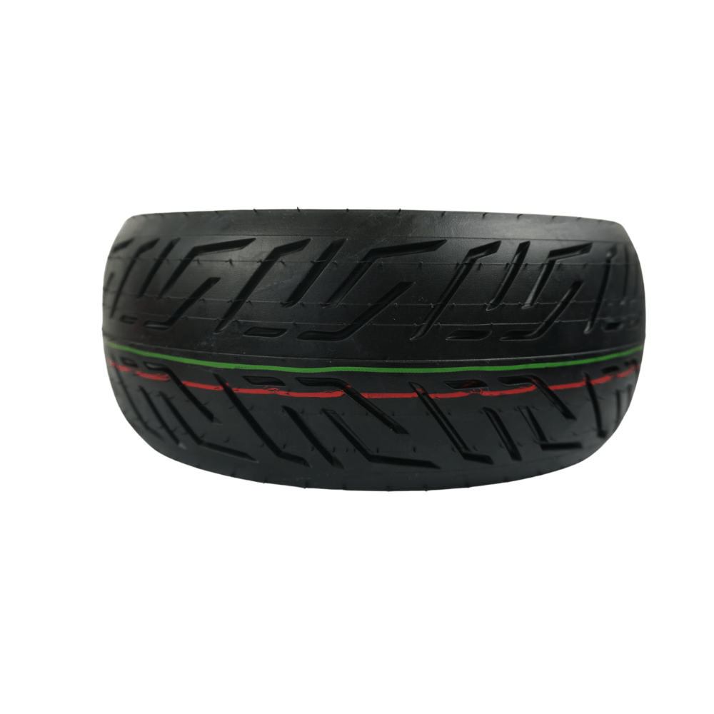 tread pattern of a tubeless tyre for escooters by the CST brand